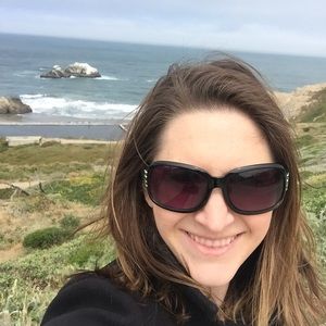 Meet your Posher, Kara